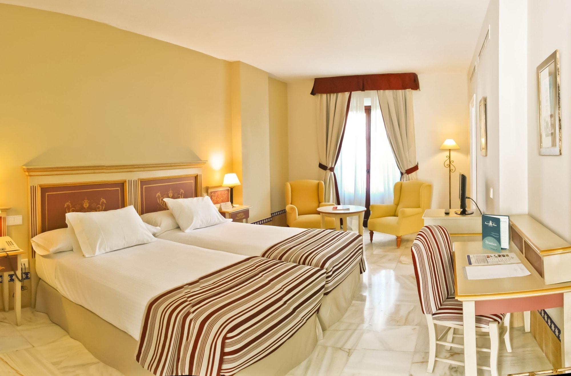 Hotel Alcazar De La Reina Καρμόνα Εξωτερικό φωτογραφία