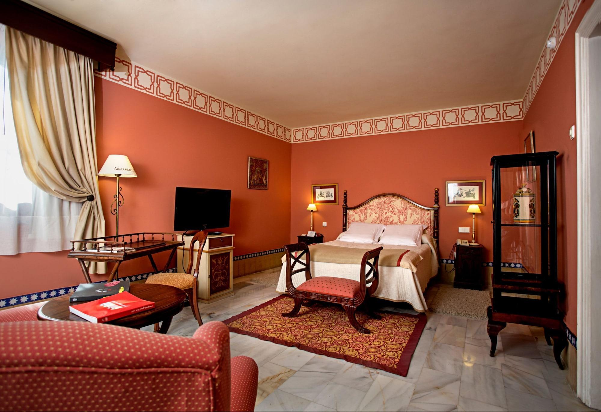 Hotel Alcazar De La Reina Καρμόνα Εξωτερικό φωτογραφία