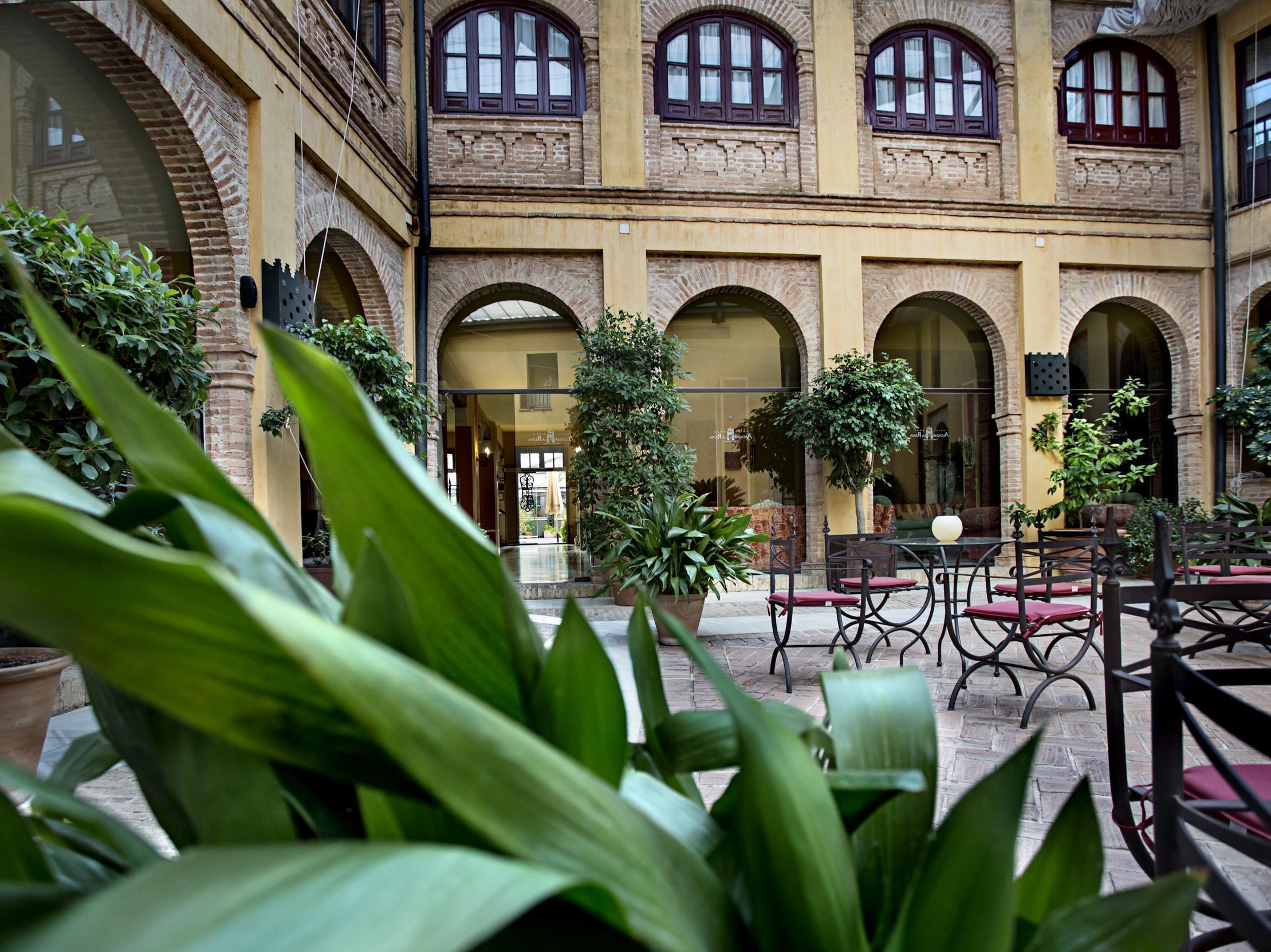 Hotel Alcazar De La Reina Καρμόνα Εξωτερικό φωτογραφία