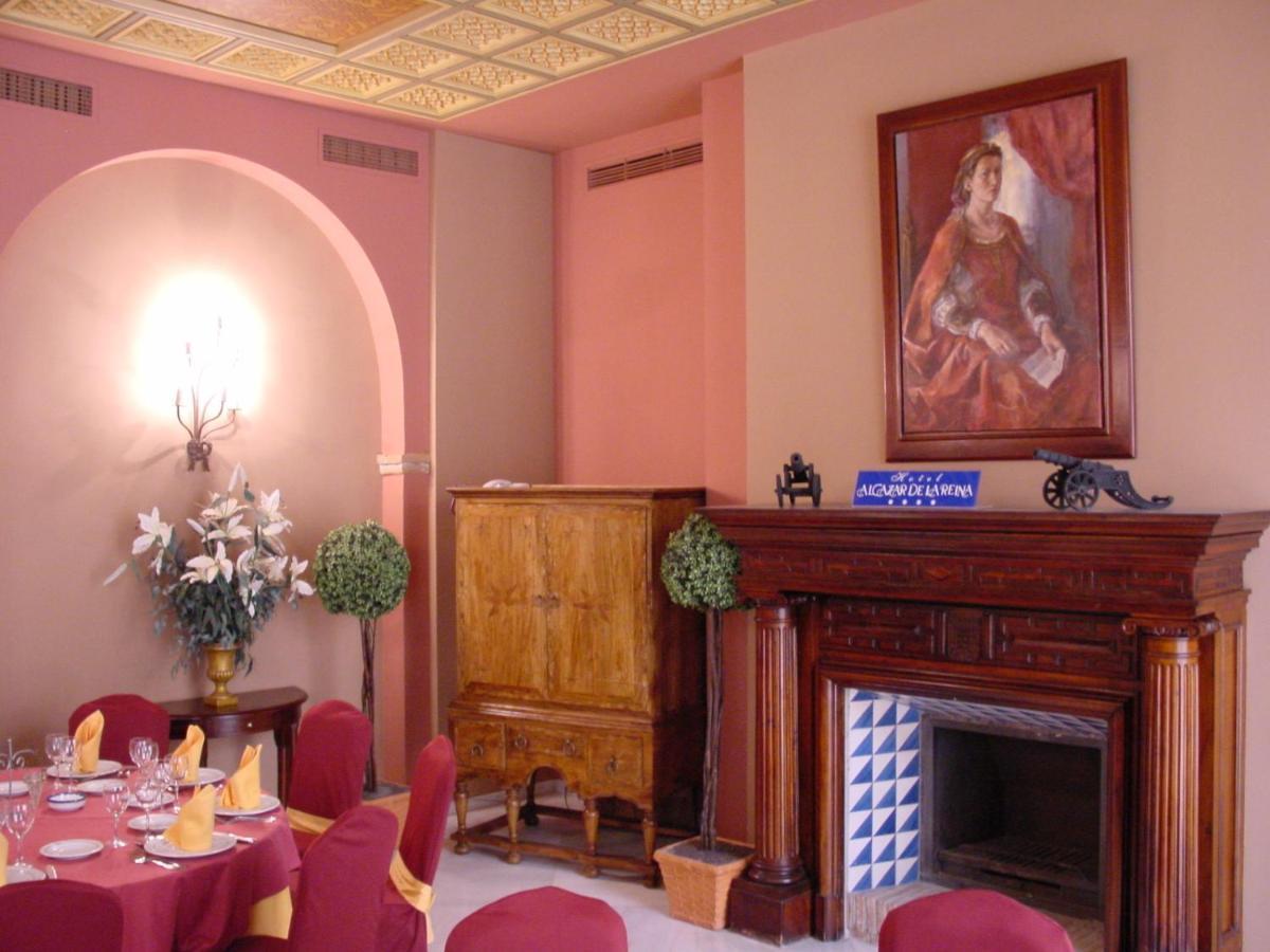 Hotel Alcazar De La Reina Καρμόνα Εξωτερικό φωτογραφία