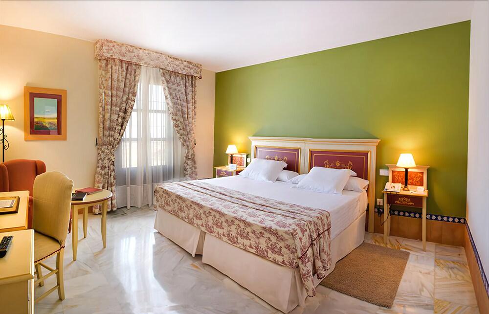 Hotel Alcazar De La Reina Καρμόνα Εξωτερικό φωτογραφία
